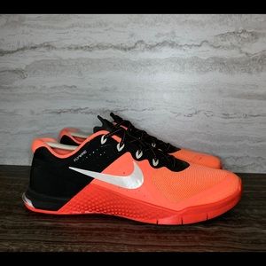 Nike Metcon 2 Coral Pink/Black/Bright Crimson Sz 8
